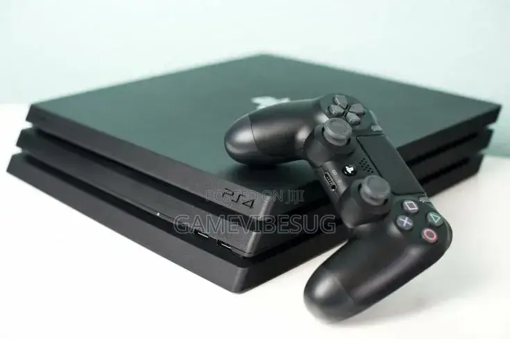 Bold Ps4 Pro : 10 Games 2 Controllers - Tested and Working