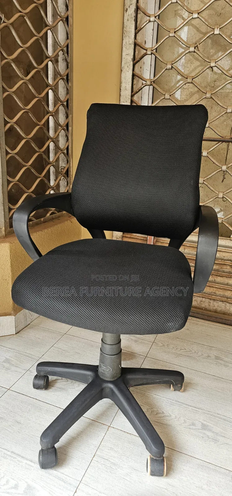 Simple Portable Mesh Fabric Office Chair