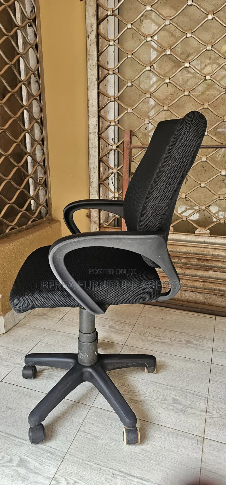 Simple Portable Mesh Fabric Office Chair