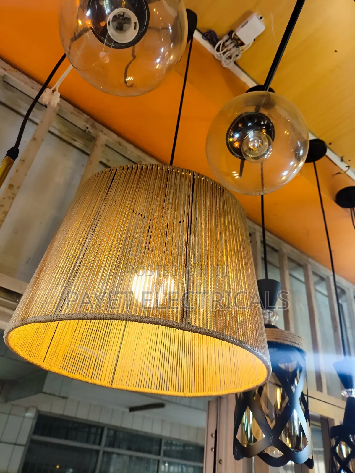 Unique Modern Pendant Lamp Holder