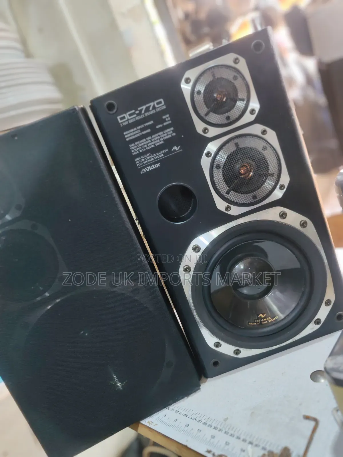 Victor 770 3way Bass Reflex Speaker System