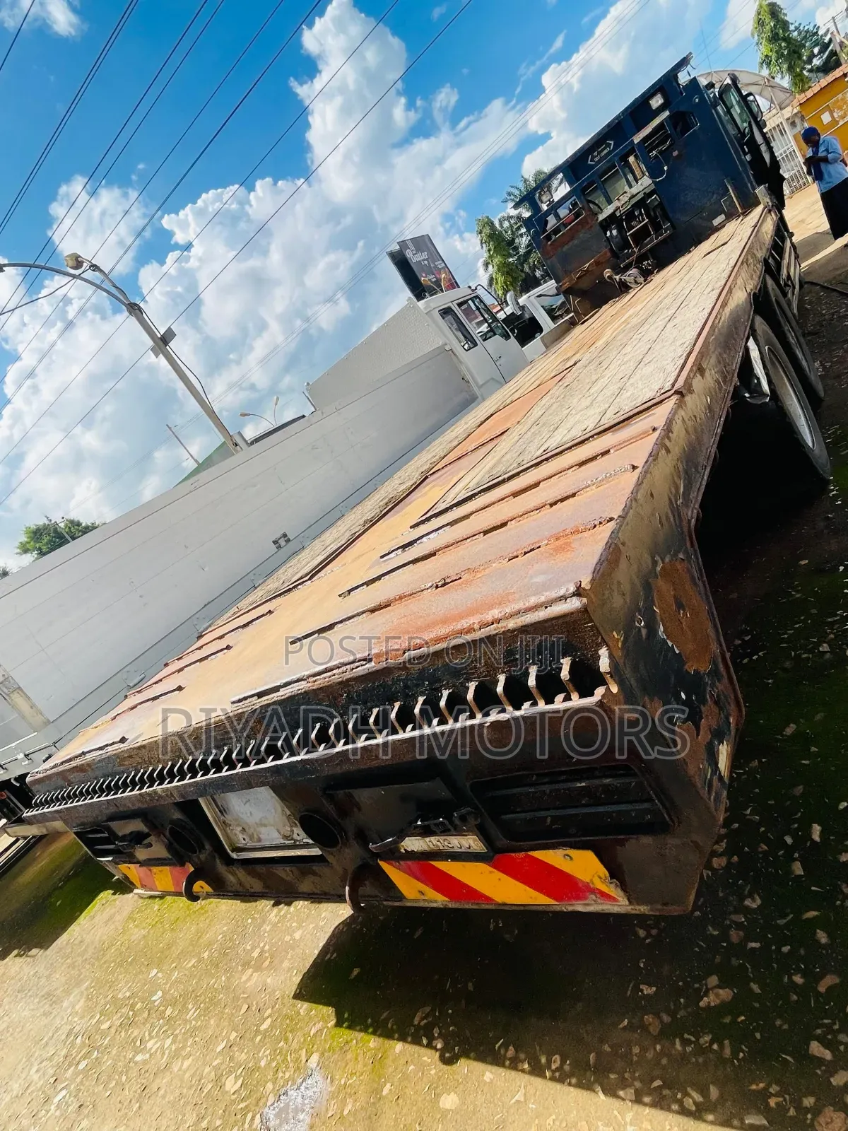 8dc11 Low Bed