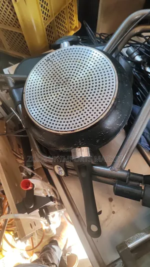 Large Uk Used Flying Pans Induction Gas Electric