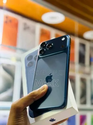 New Apple iPhone 17 Pro Max 256 GB Blue