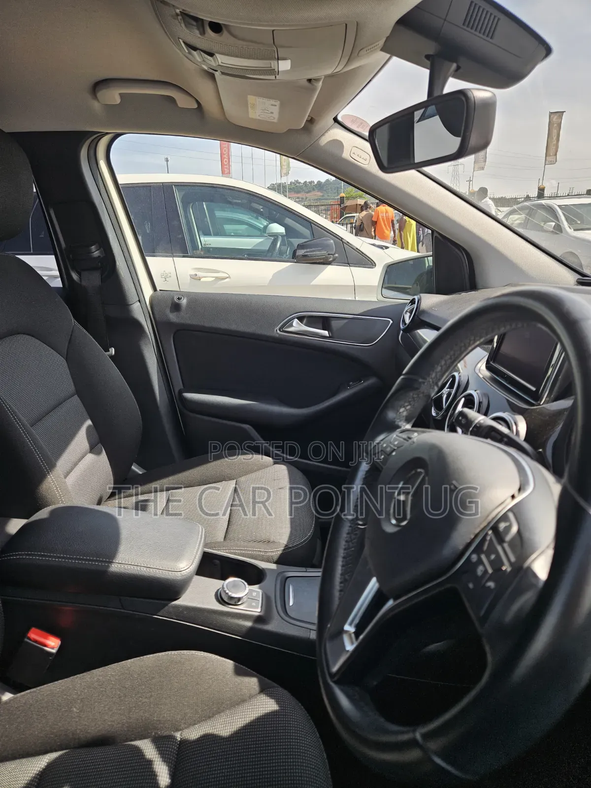 Mercedes-Benz B-Class B180 Petrol 2012 White