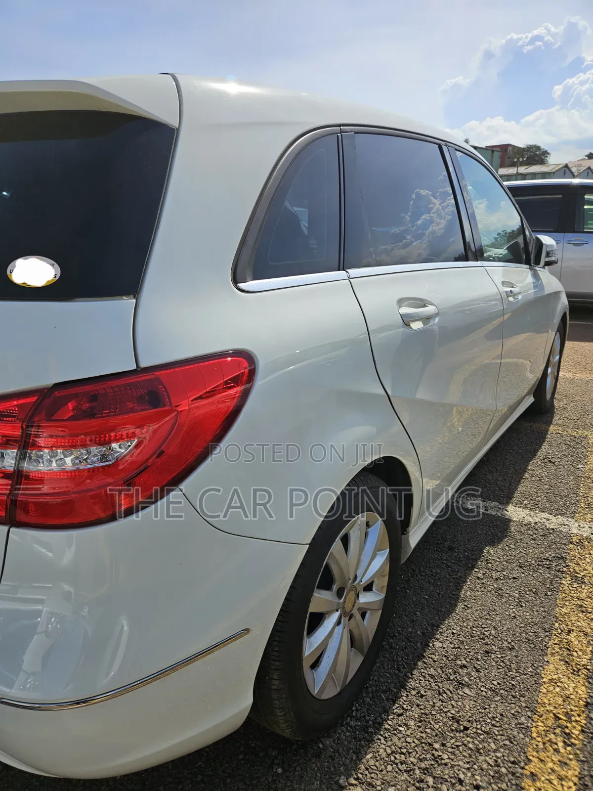 Mercedes-Benz B-Class B180 Petrol 2012 White