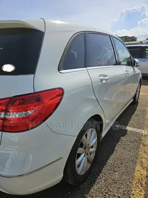 Mercedes-Benz B-Class B180 Petrol 2012 White