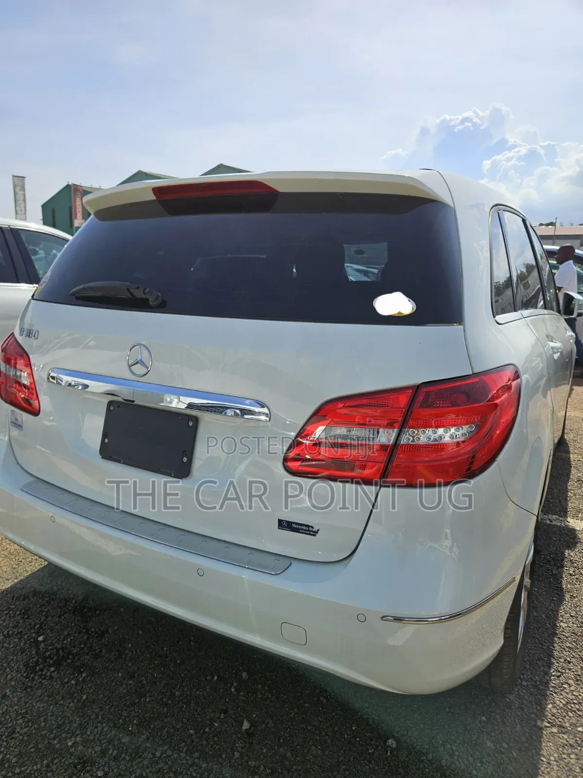 Mercedes-Benz B-Class B180 Petrol 2012 White