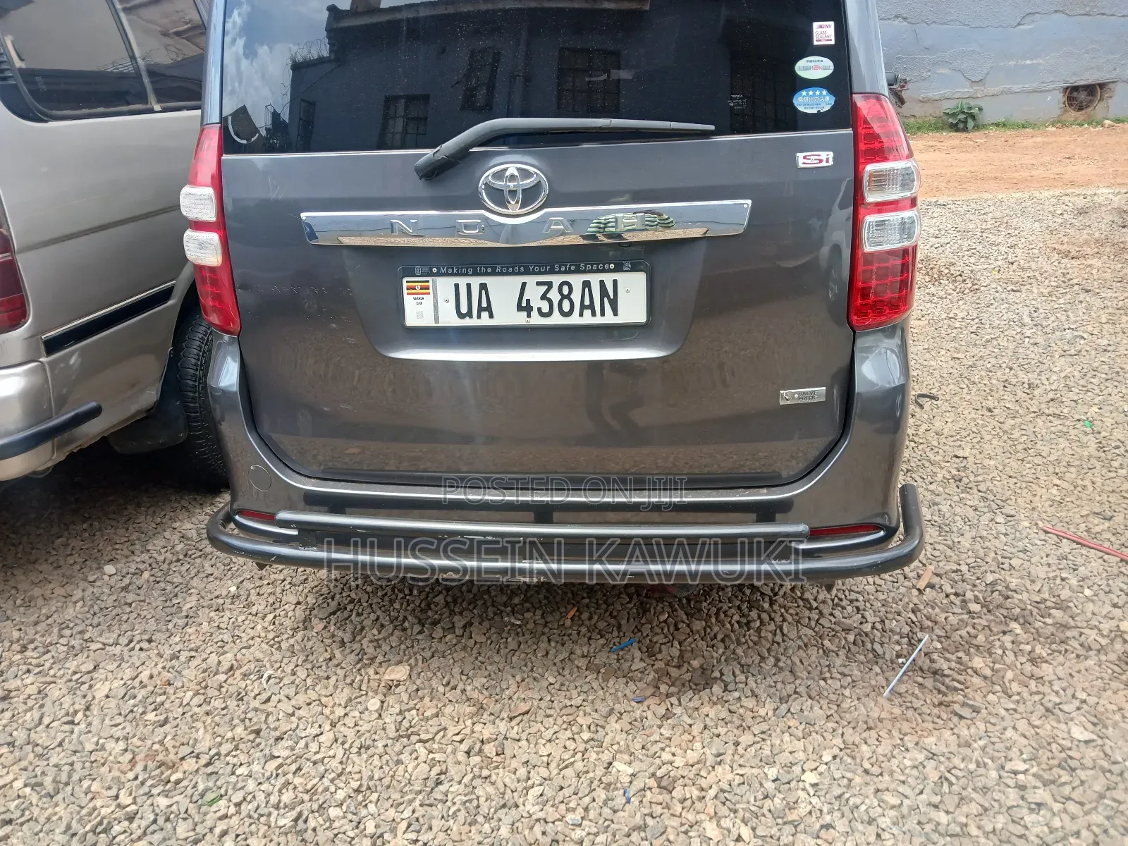 Toyota Noah 2011 Gray