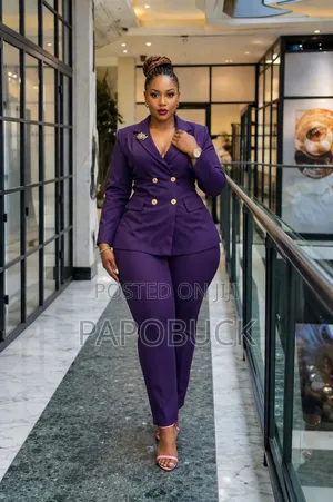 Stylish Plus-Size O Two-Piece Pant Suit Set