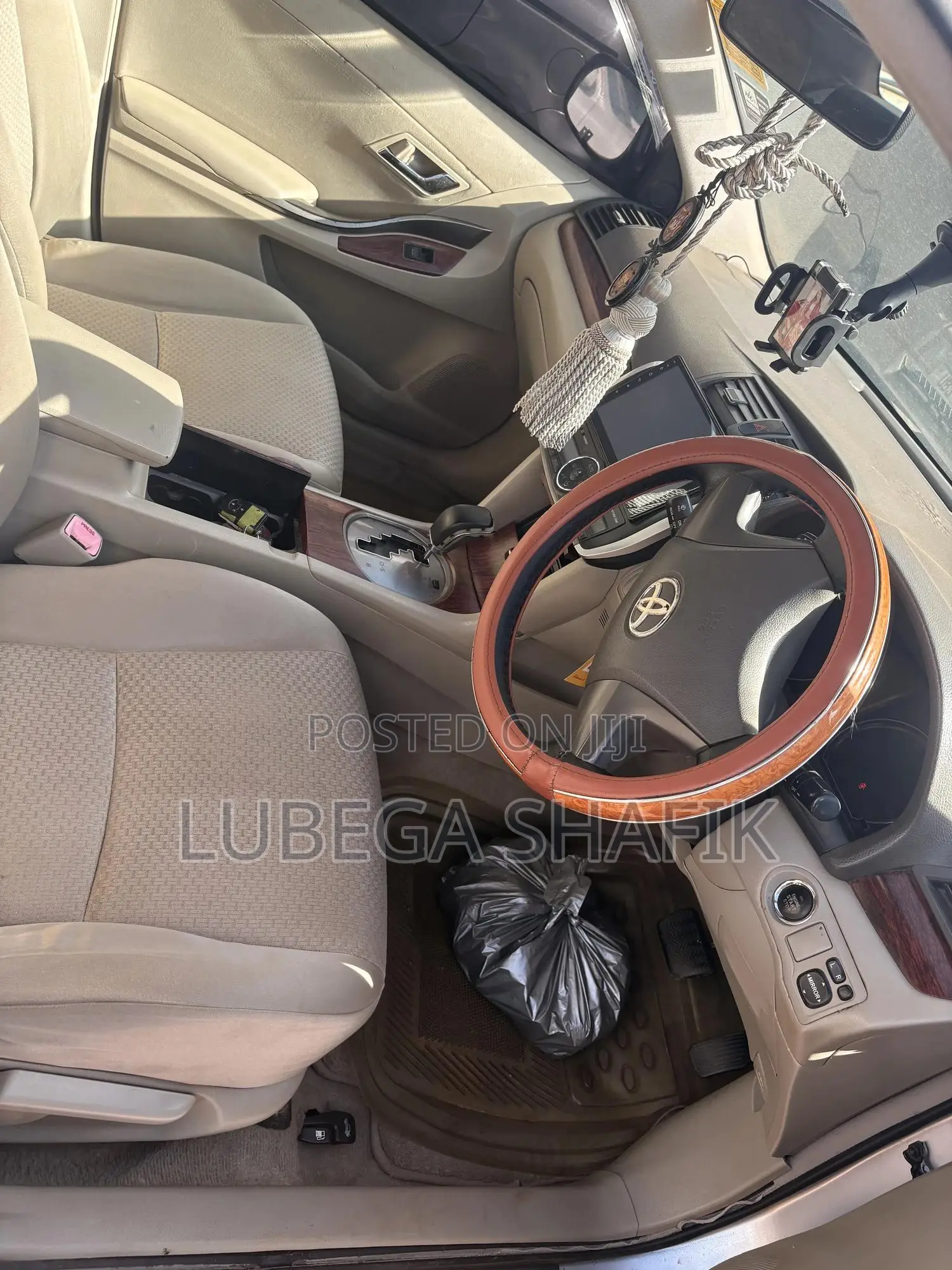 Toyota Premio 2009 Silver