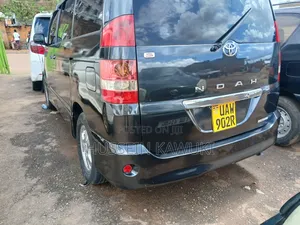Toyota Noah 2005 Black