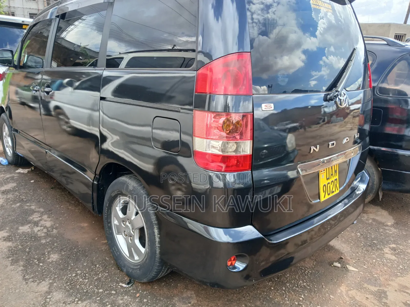 Toyota Noah 2005 Black
