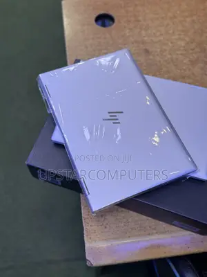 New Laptop HP EliteBook 830 G8 8GB Intel Core i5 SSHD+SSD 256GB