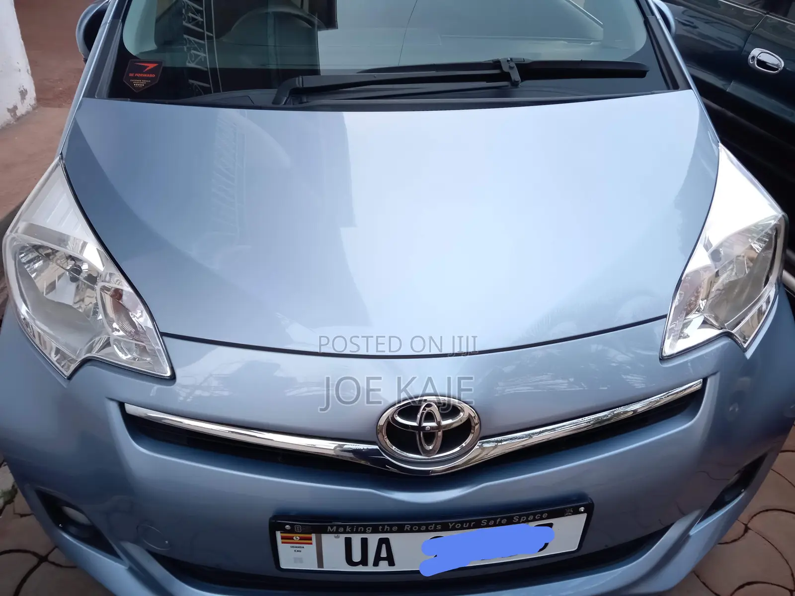 Toyota Ractis 2012 Blue