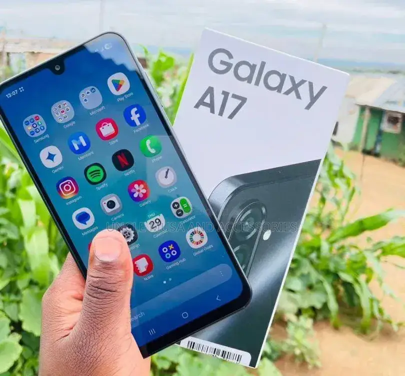 New Samsung Galaxy A17 5G 256 GB Black