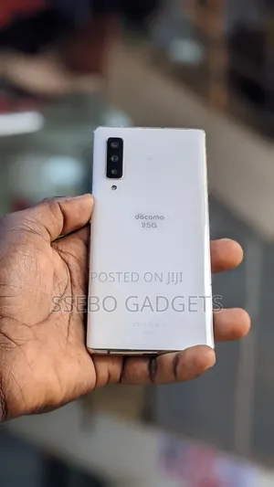 Fujitsu Arrows NX9 F-52A 128 GB White