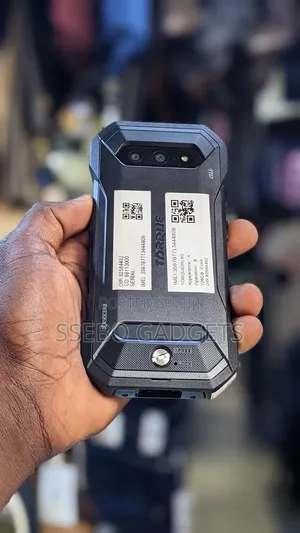 Kyocera Torque 5G 128 GB Black