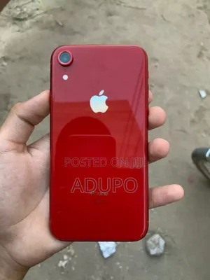 Apple iPhone XR 64 GB Red