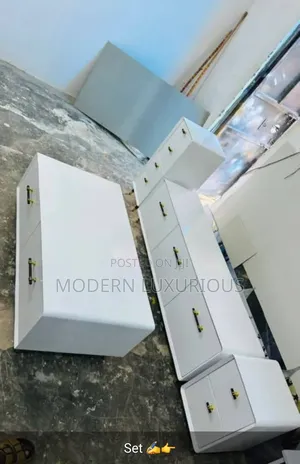 Tv Stand and Center Table /Tv Stand and Center Table