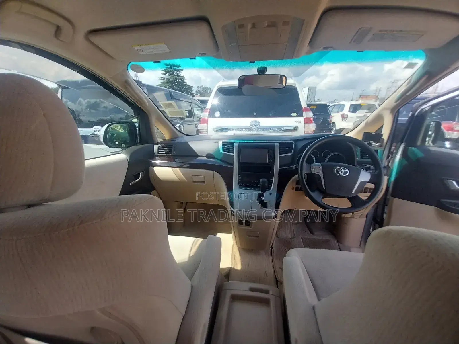 Toyota Alphard 2012 Silver