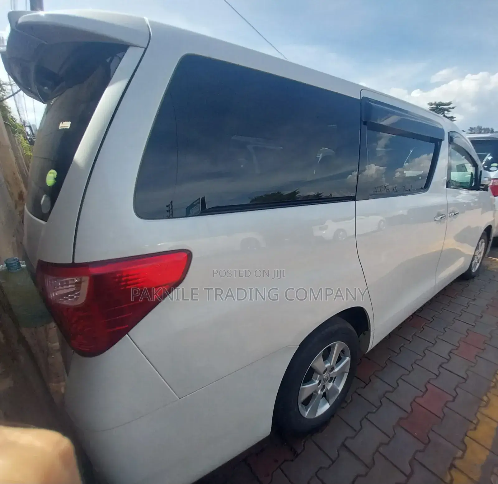 Toyota Alphard 2013 White