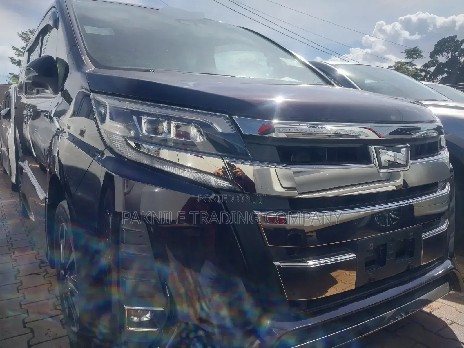 Toyota Noah 2017 Purple