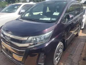 Toyota Noah 2017 Purple