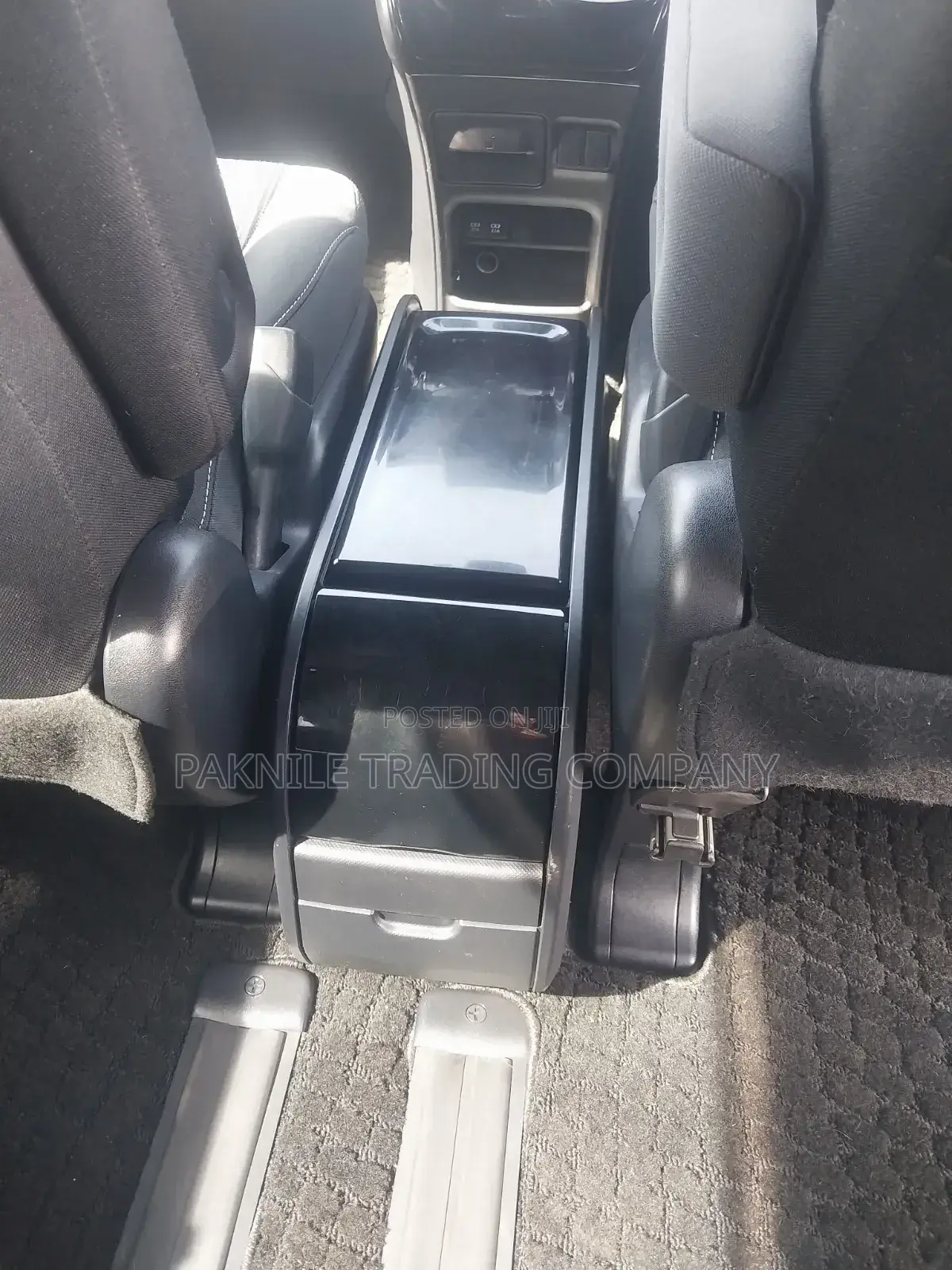 Toyota Noah 2017 Purple