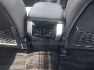 Toyota Land Cruiser Prado 2019 White