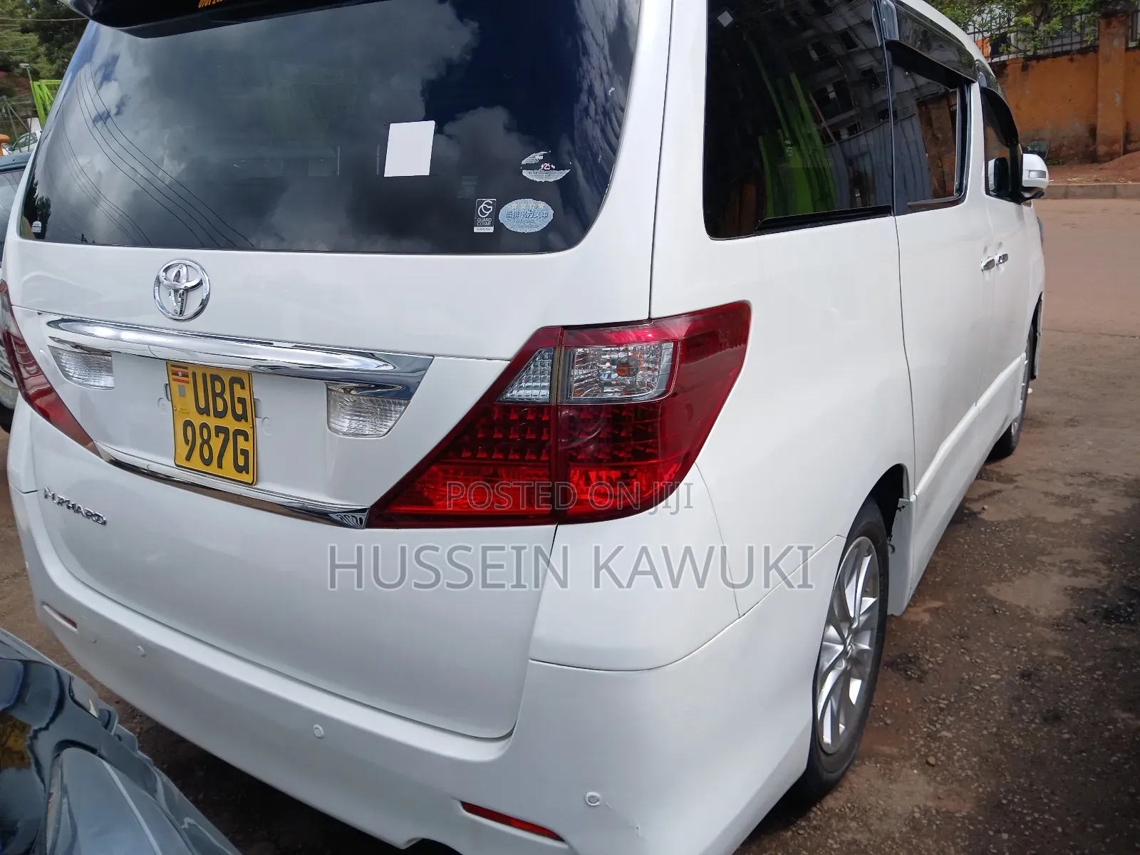 Toyota Alphard 2010 White