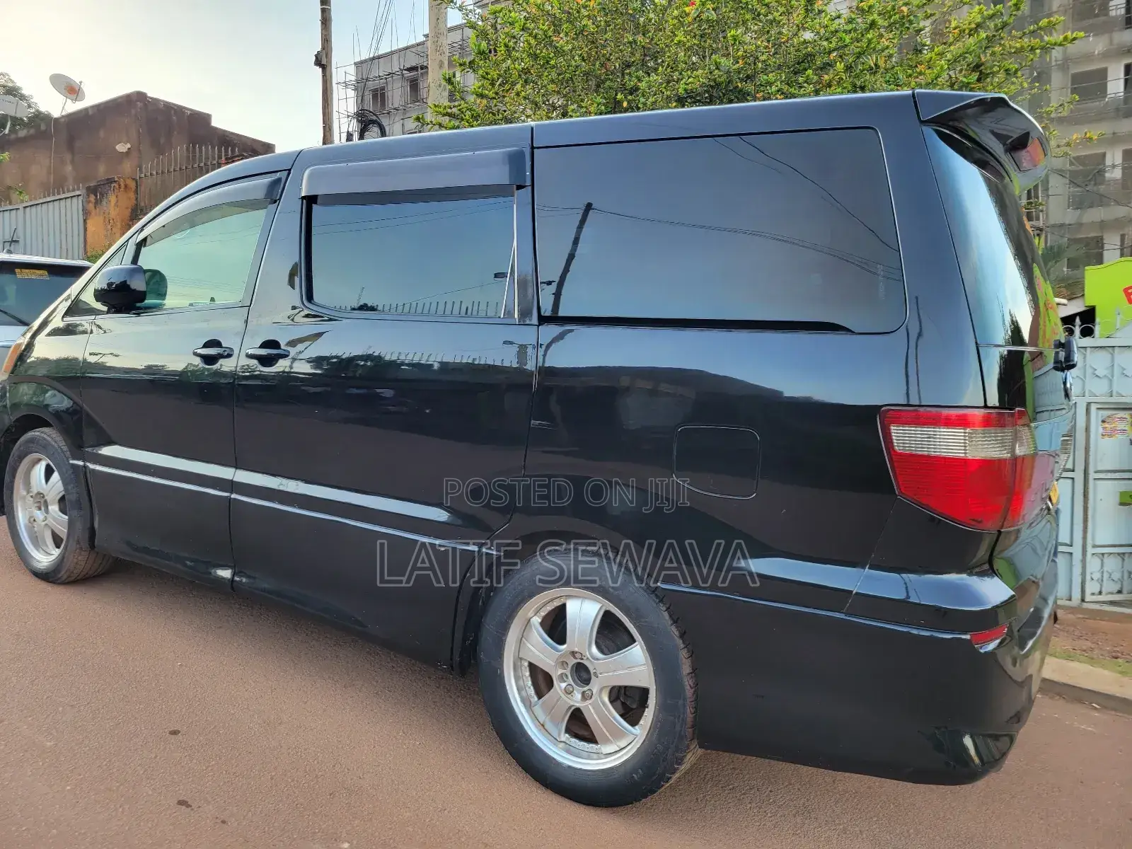 Toyota Alphard 2.4 Petrol AWD 2005 Black