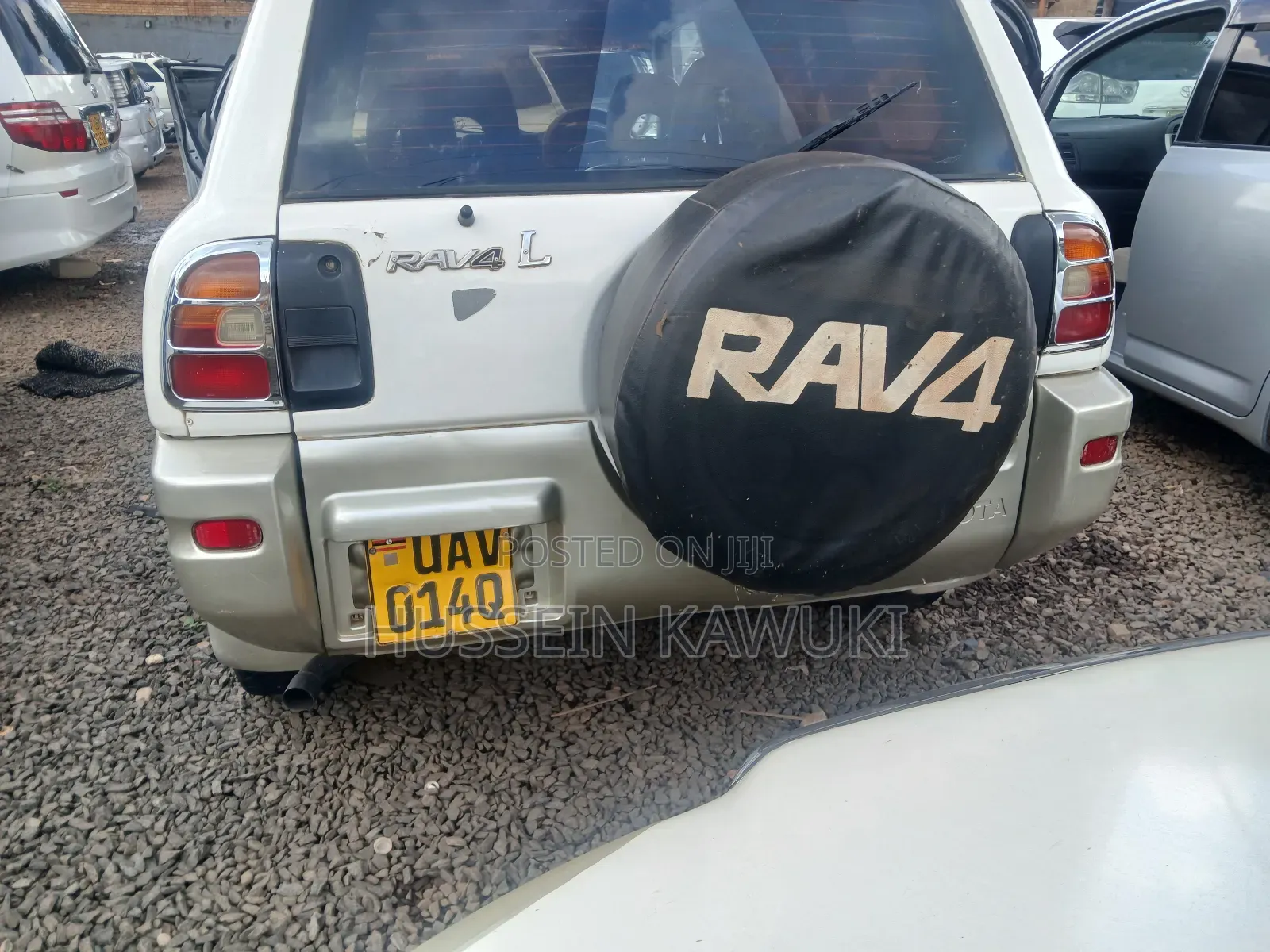 Toyota RAV4 1999 White