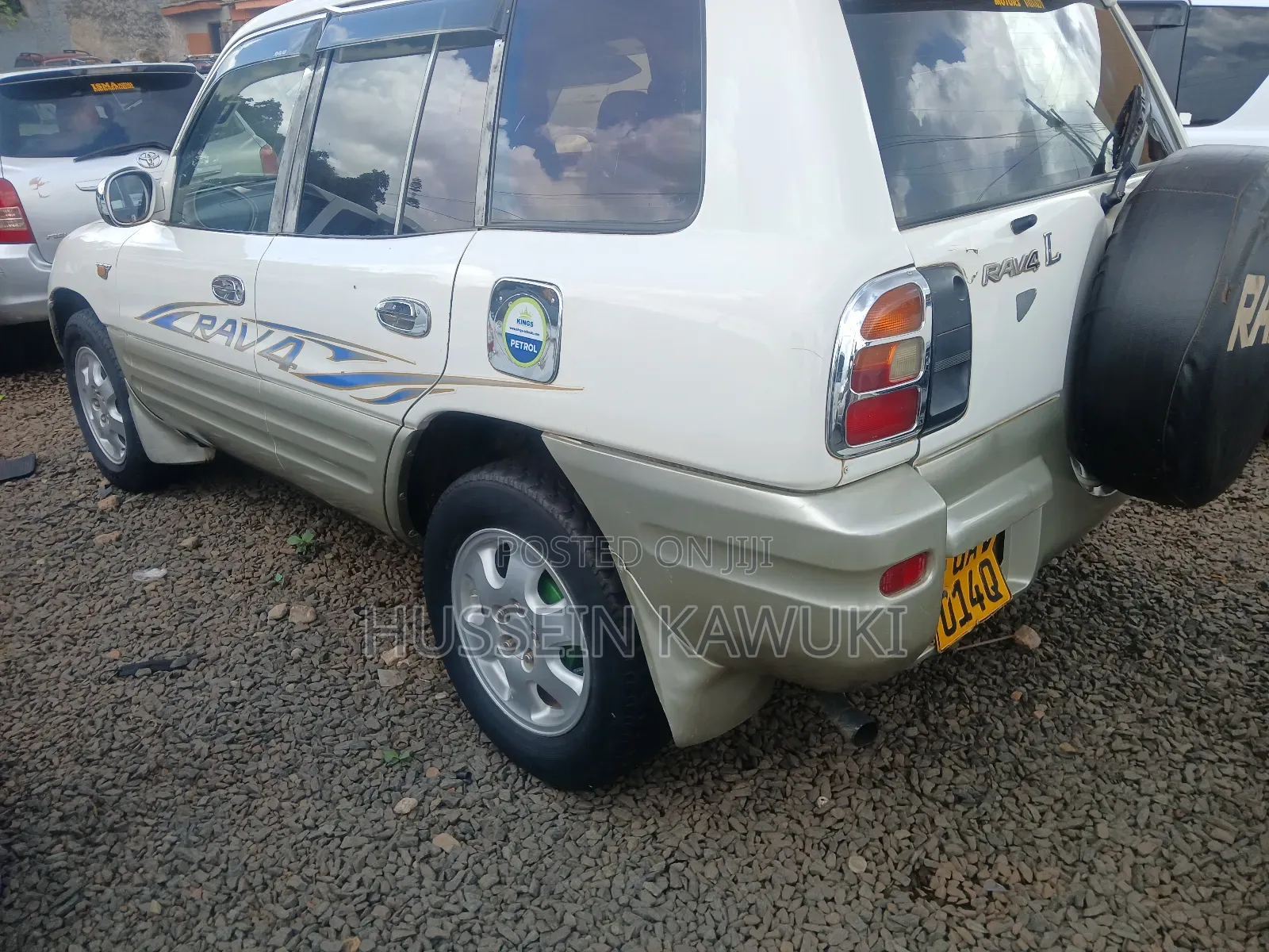 Toyota RAV4 1999 White