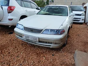 Toyota Mark II 2000 White