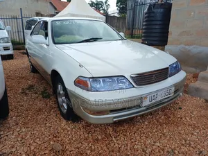 Toyota Mark II 2000 White