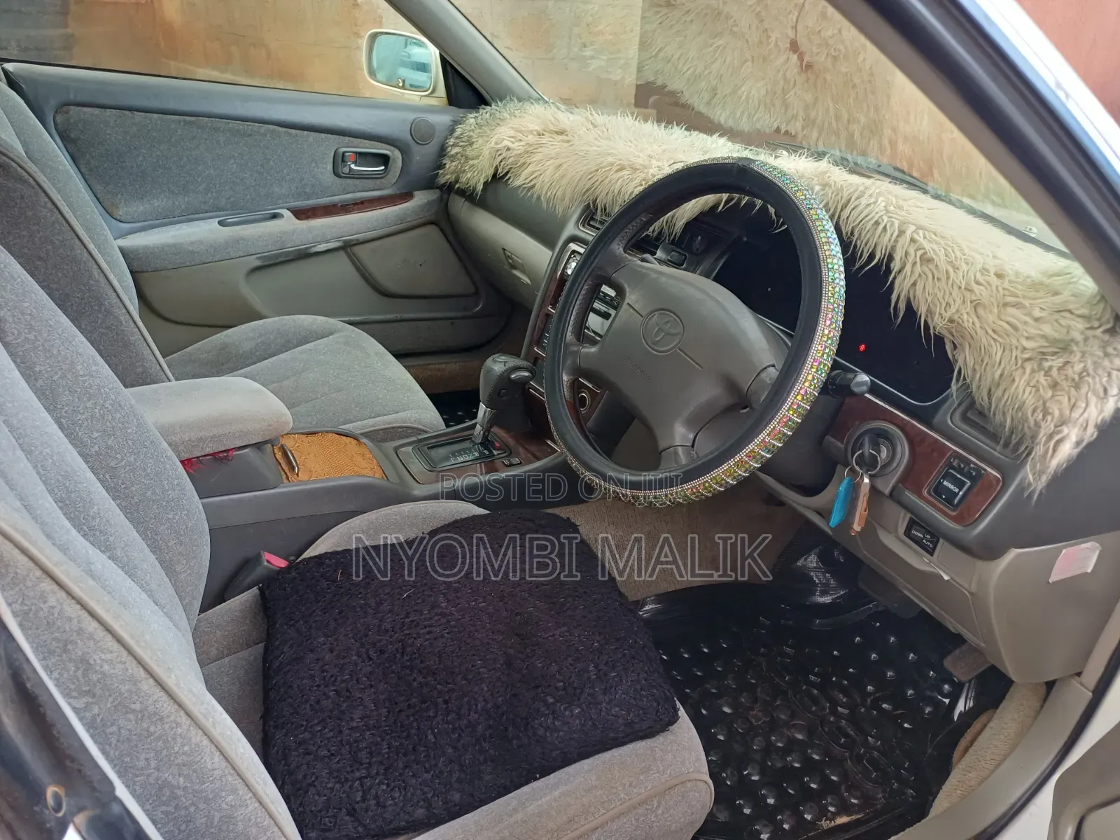 Toyota Mark II 2000 White