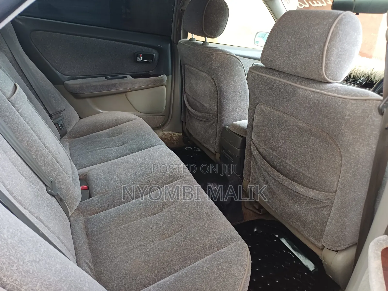 Toyota Mark II 2000 White