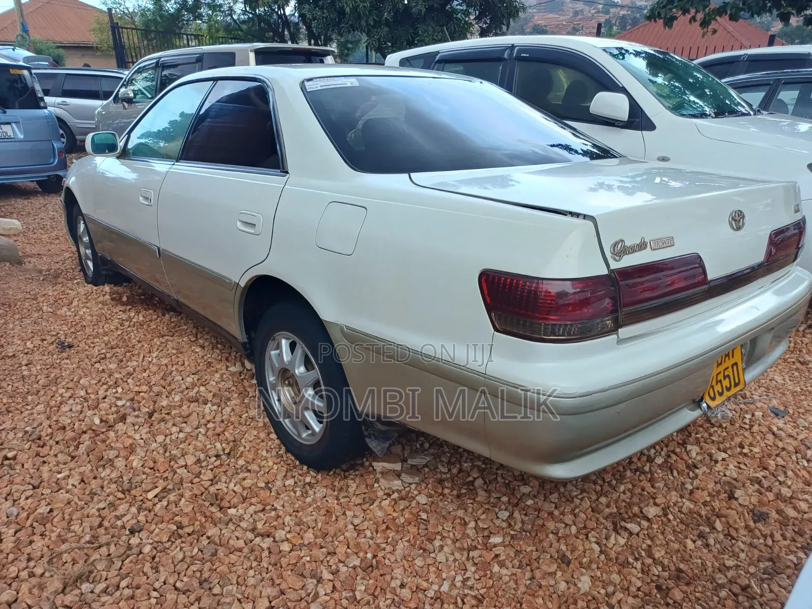 Toyota Mark II 2000 White