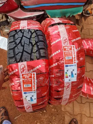 285/70r17 All Terrian Tires for Hilux.
