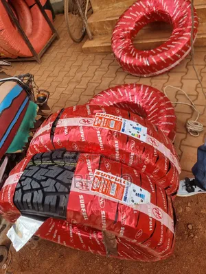 285/70r17 All Terrian Tires for Hilux.