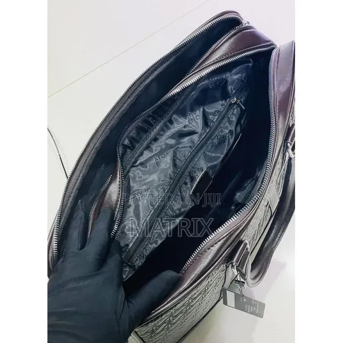 Waterproof Messenger Shoulder Bag for Business and Travel Bag