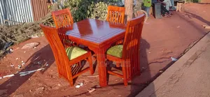 4 Seater Dinning Tables