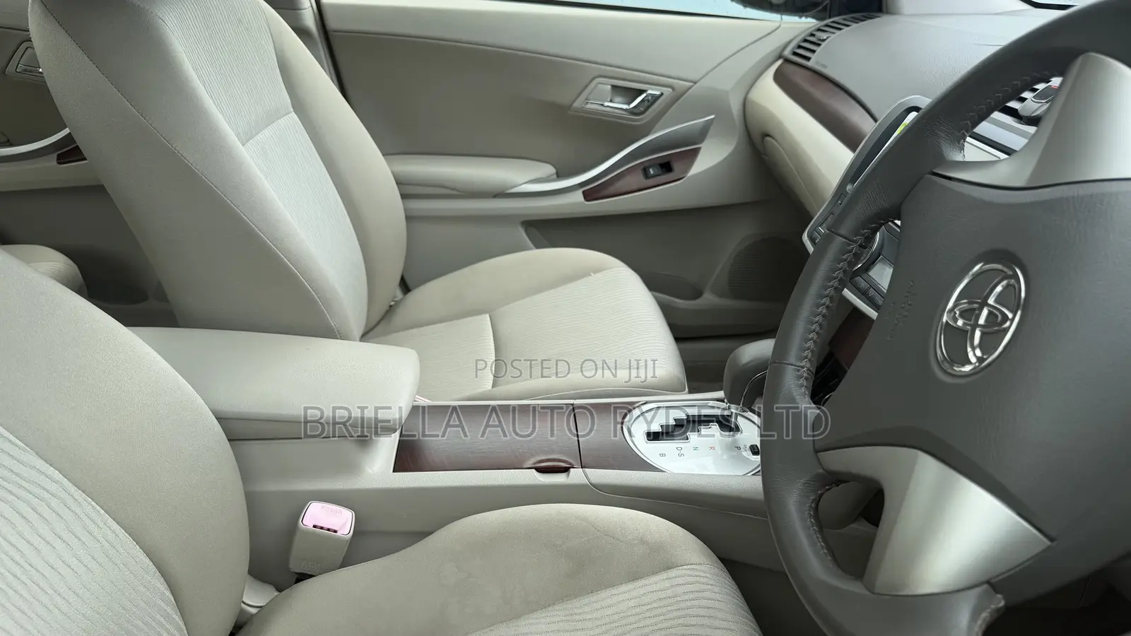 Toyota Premio 2012 White