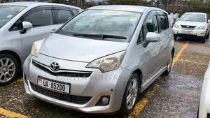Toyota Ractis 2013 Silver