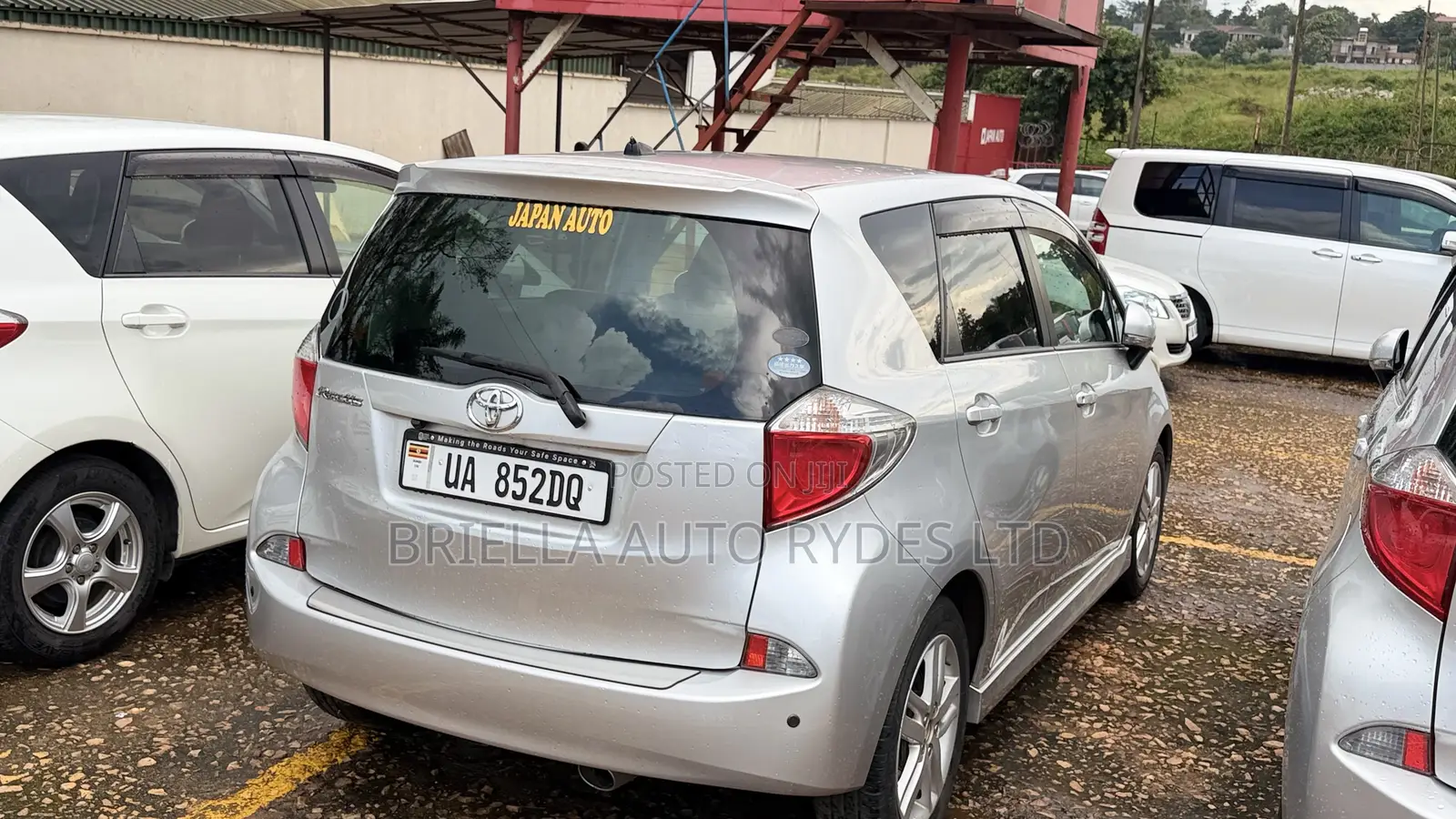 Toyota Ractis 2013 Silver