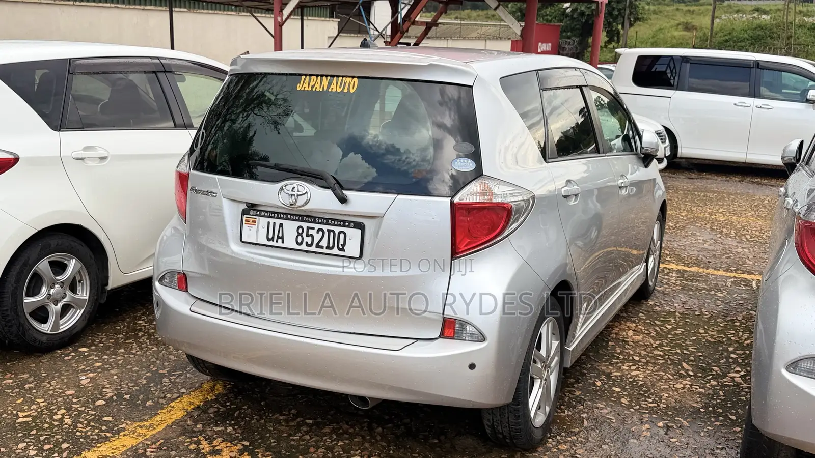 Toyota Ractis 2013 Silver