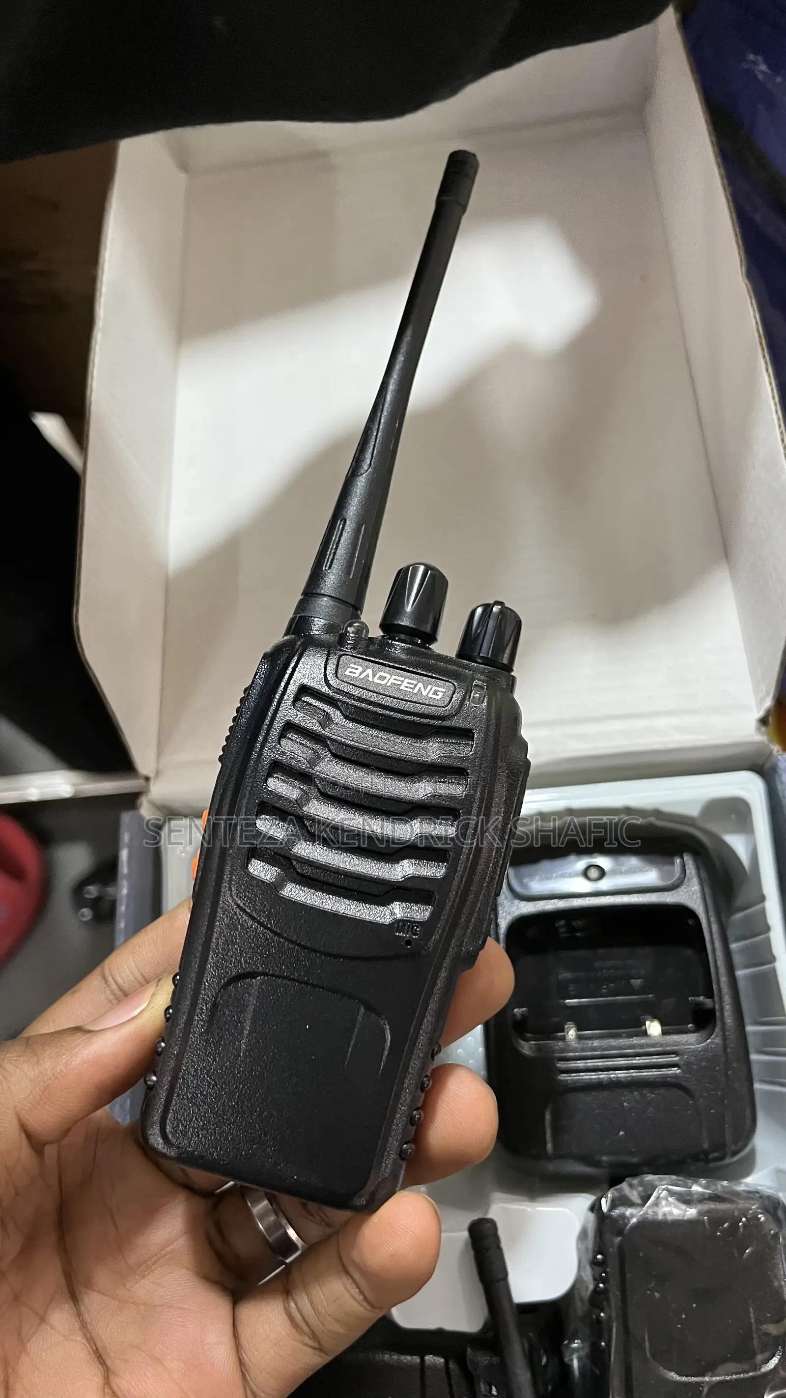 Radio Calls (Walkie-talkies)