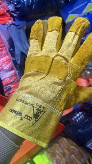 Colt Gloves