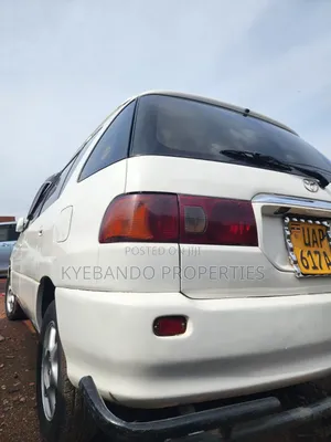 Toyota Ipsum 2000 White